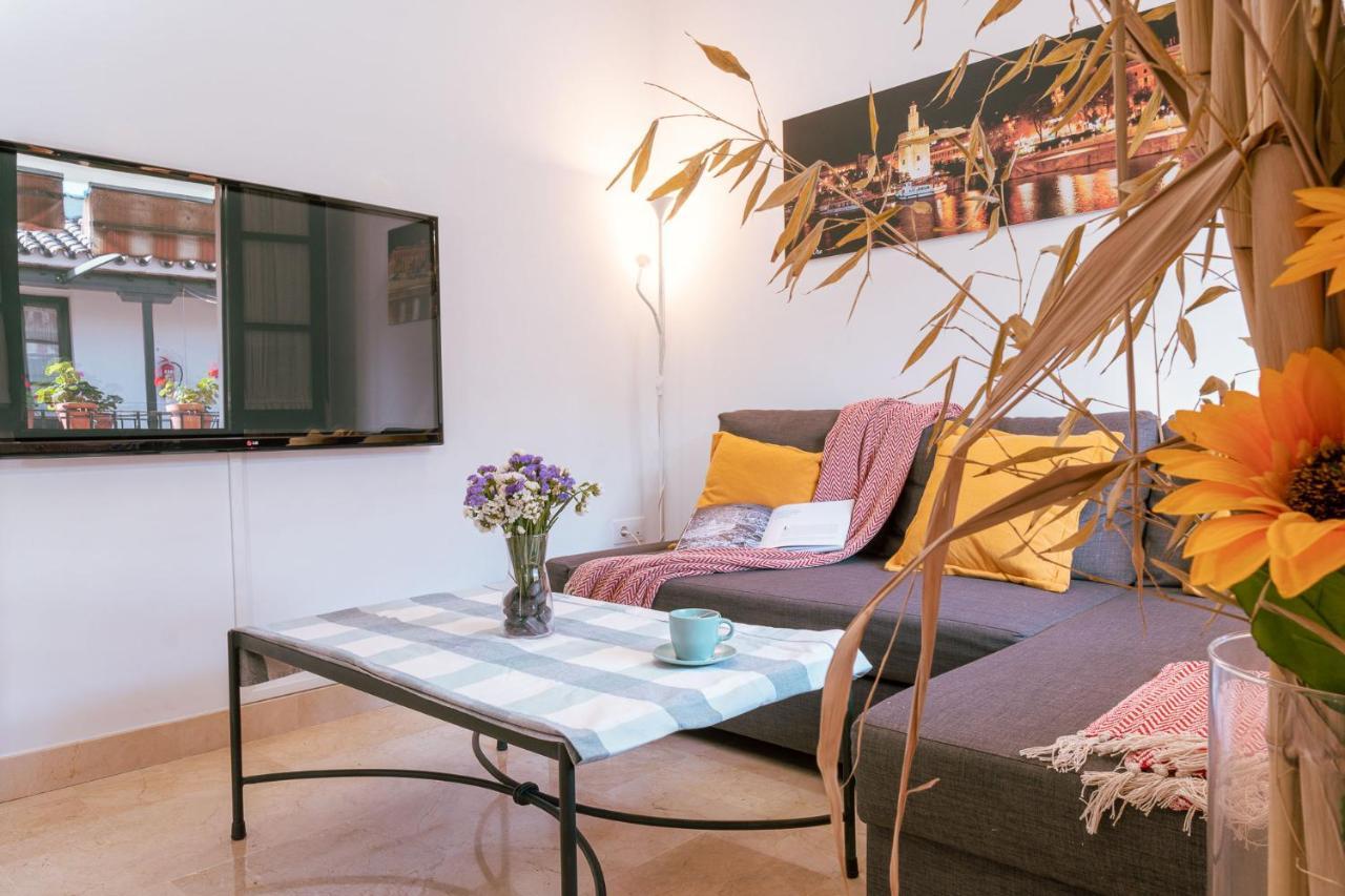 Apartamento Con Encanto En Patio Sevillano Kültér fotó